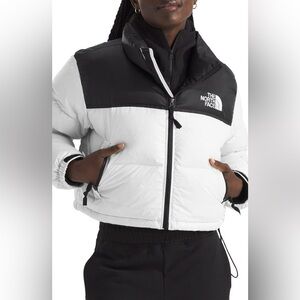 Nuptse Water Repellent 700 Fill Power Down Short Puffer Jacket
The North Face